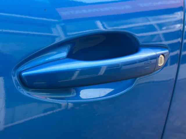 Peugeot 3008 1.6 HYBRID225 ALLURE TREKHAAK