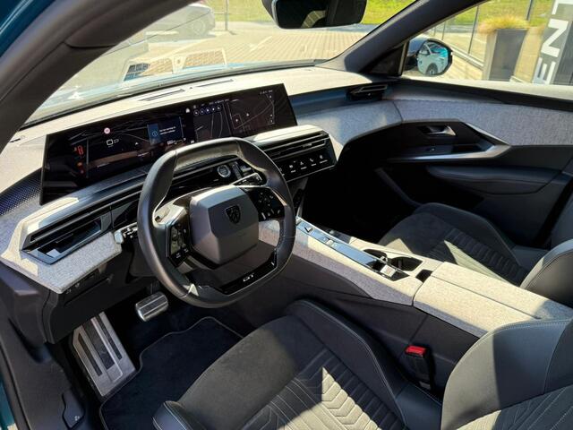 Peugeot 3008 1.2 Hybrid 145 GT *Stoelverwarming & ACC*