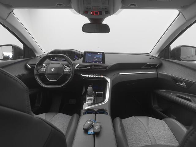 Peugeot 3008 1.2 PureTech 130 PK Automaat Allure | CAMERA | KEYLESS | 360°