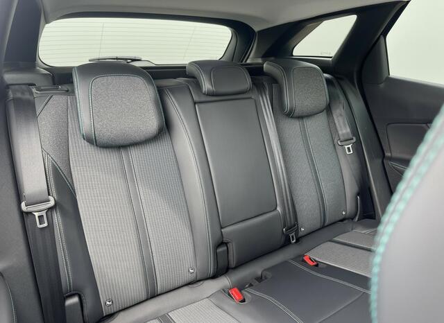 Peugeot 3008 1.6 HYbrid 225 Allure Pack Business