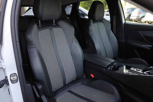 Peugeot 3008 1.6 HYbrid 225 Blue Lease GT TREKHAAK-AFN 360-CAMERA CARPLAY DAB SFEERVERLICHTING 18"LMV DUO-TONE i-COCKPIT HALFLEER LED
