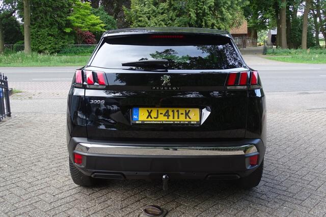 Peugeot 3008 1.2 PureTech Allure NAVI TREKHAAK