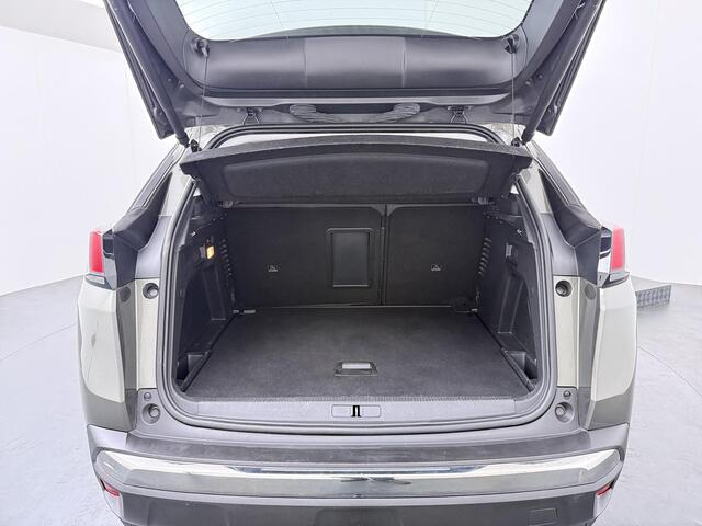 Peugeot 3008 1.2 PureTech Allure - Navigatie - Climate Control - Trekhaak