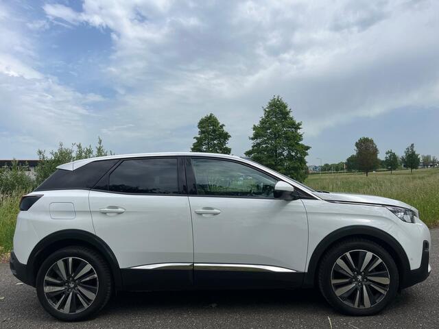 Peugeot 3008 1.2 PureTech Blue Lease Premium