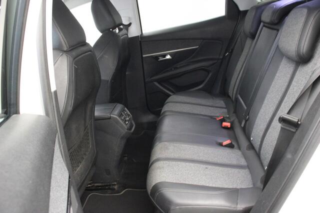 Peugeot 3008 1.2 PureTech AGC Premiere - Carplay, Camera, Trekhaak,