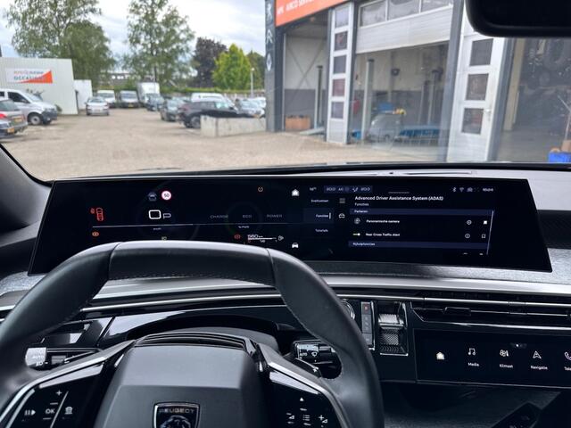 Peugeot 3008 1.2 HYB 145 ALLURE