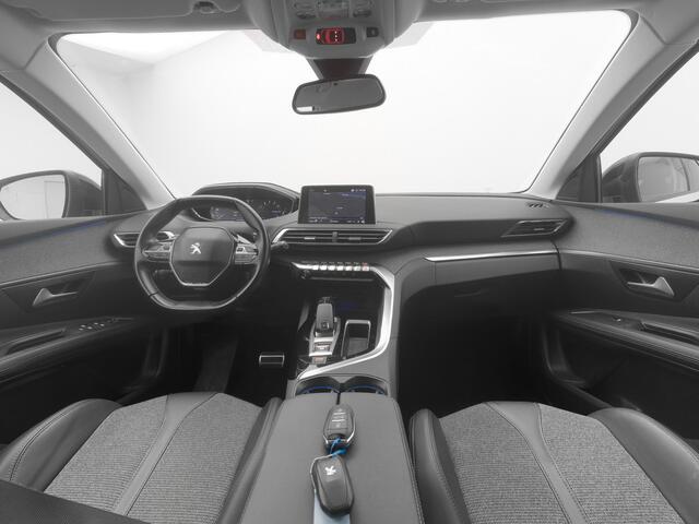 Peugeot 3008 1.2 PureTech 130 PK Automaat Allure | 360° | KEYLESS | CARPLAY