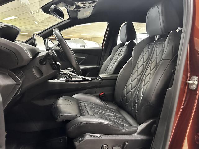 Peugeot 3008 1.6 e-THP GT Line/ DEALER ONDERHOUDEN!/ Automaat/ Virtual Dashb./ Two-Tone/ 19'' LMV/ LED Koplampen/ LEDER/ Apple + Android/ Stoelverw./ Lane-Assist./ Dode-Hoek DET./ Zwarte-Hemel/ Elek. Kofferklep/ Camera.