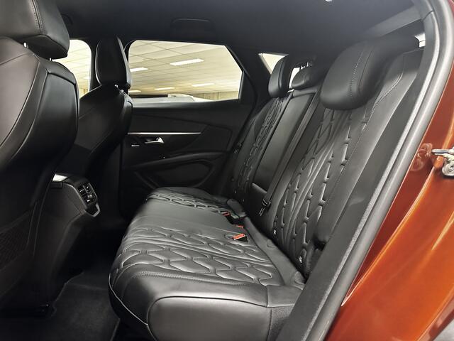 Peugeot 3008 1.6 e-THP GT Line/ DEALER ONDERHOUDEN!/ Automaat/ Virtual Dashb./ Two-Tone/ 19'' LMV/ LED Koplampen/ LEDER/ Apple + Android/ Stoelverw./ Lane-Assist./ Dode-Hoek DET./ Zwarte-Hemel/ Elek. Kofferklep/ Camera.