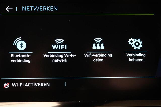 Peugeot 3008 1.6 HYbrid 225 Allure | SOH 99% | LED | DAB | APPLE | NAVIGATIE | CAMERA | 18"