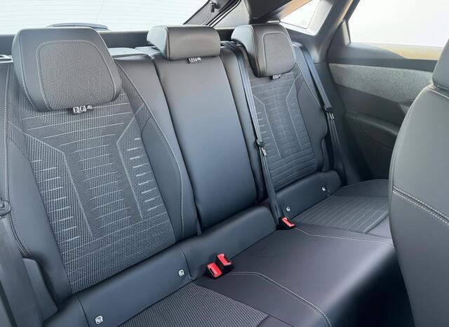 Peugeot 3008 e-3008 Allure Avantage 210 73 kWh December 2025! | Rijklaar geleverd incl garantie! |