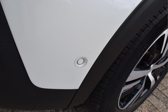 Peugeot 3008 1.2 GT 130PK | Automaat | Trekhaak | LED | Camera | Navi