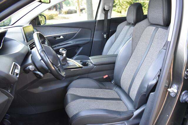 Peugeot 3008 1.2 PureTech GT Line PANO, HALF LEER, NIEUWST.