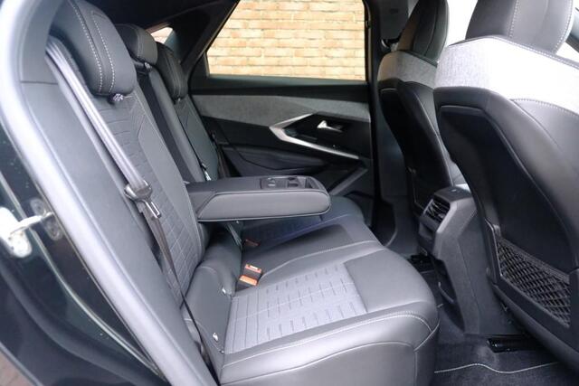 Peugeot 3008 1.2 Hybrid 145pk e-DCS6 GT | Navi | App Connect | Climate | Adaptive Cruise | Camera | Elektrische Achterklep | Winter Pakket