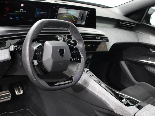 Peugeot 3008 e-3008 210 GT-Line 73 kWh Automaat Climate control Adaptieve cruise control 360 camera Keyless Apple Carplay/ Android auto Led Verwarmde voorstoelen Stuurverwarming Parkeersensoren Navigatie
