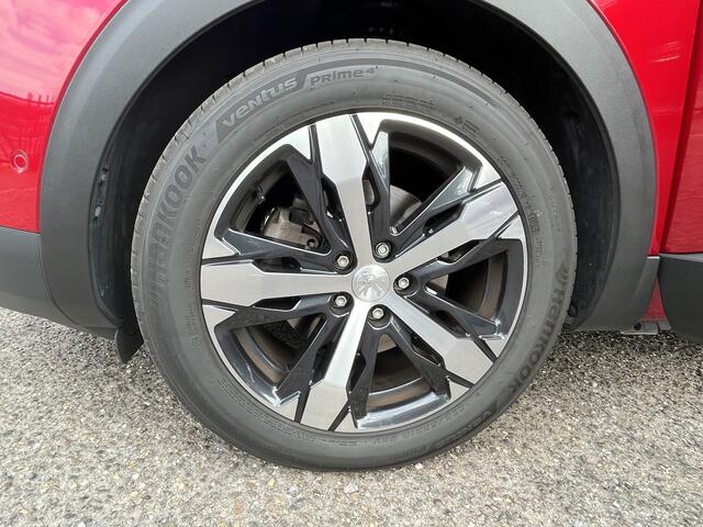 Peugeot 3008 1.6 PureTech GT Line // FULL OPTIONS!! // TREKHAAK // MASSAGE STOELEN // FOCAL PREMIUM AUDIO // ADAPTIVE CRUISE // PANO SCHUIF-KANTEL DAK //