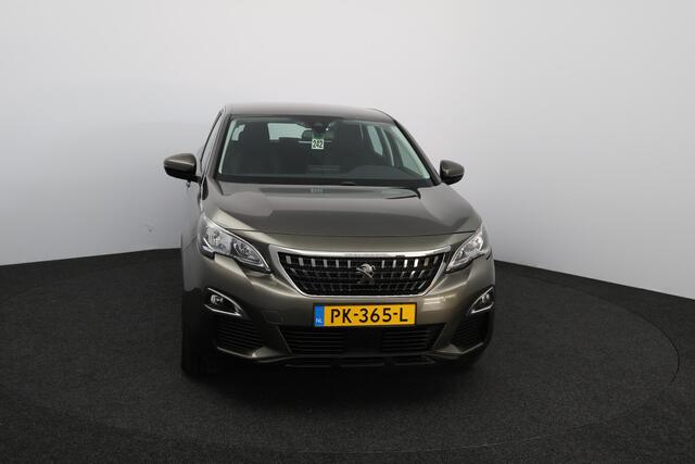Peugeot 3008 1.2 PureTech Blue Lease Executive /D-Riem Verv. 69.000KM! /Trekhaak! /Apple + Android /Lane Assist /Navi /Climat /Cruise /Elek. pakket /Bluetooth /Regensensor /LED Dagrijverl. /18"LMV /PDC /Isofix /Armsteun.