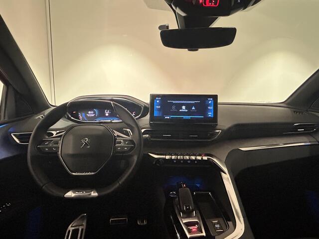 Peugeot 3008 1.6 PureTech GT | AUTOMAAT | Camera | Navigatie | Climate control | Alcantara | Trekhaak |