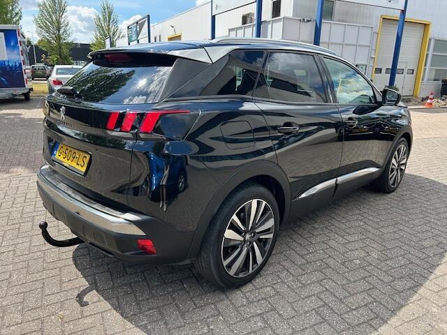 Peugeot 3008 1.2 PureTech Allure 131PK NAVI CARPLAY CAMERA TRHK.
