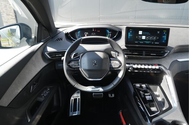Peugeot 3008 1.6 HYbrid 225 GT - Pano - Stoelverwarming - Nachtzicht - ACC - Keyless - Blindspot - LED - Navi - Rijklaar