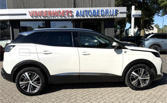 Peugeot 3008 Benzine 130 Pk Automaat * Road Trip Special Edition * = Luxe Allure * * Dodehoekbewaking * Camera Voor en Achterzijde * Leder Alcantara Bekleding * Navigatie * L.M. Velgen * Adaptive Cruise Control * Climate Control * Keyless Start * Vingerhoets; Vierde Generatie Eersteklas Service. Al meer dan 100 jaar een begrip in de Brabantse Kempen