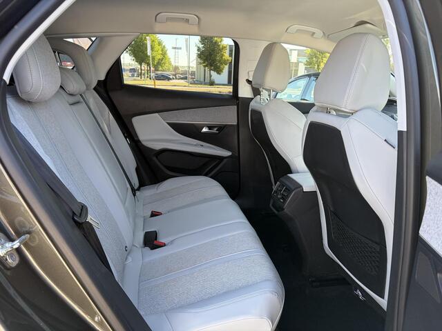 Peugeot 3008 1.2 PureTech Allure 2e Eigenaar l D-riem vv in 2023 l 360°Camera l Carplay l Dealer Onderhouden l Keyless l Stoelverwarming l Dodehoek l 6 Bak l Pdc V+A l 131pk l Bj 12-2017 l 19'' Lmv l Apk tot 12-2026