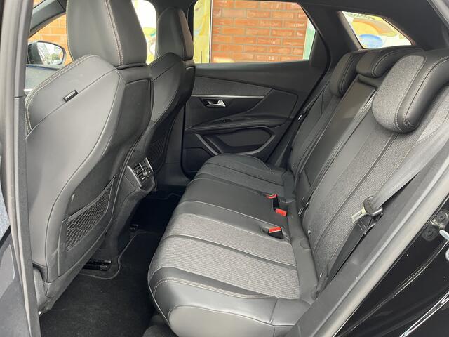 Peugeot 3008 PureTech 130 GT Line | Elektrische achterklep | Carplay/Android Auto | Achteruitrijcamera | Keyless | Dodehoekdetectie | Cruise Control | Climate Control | Navigatie | Parkeersensoren voor + achter | Distributie al vervangen | Dealer onderhouden |