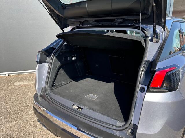 Peugeot 3008 1.2 PURETECH ACTIVE AUTOMAAT