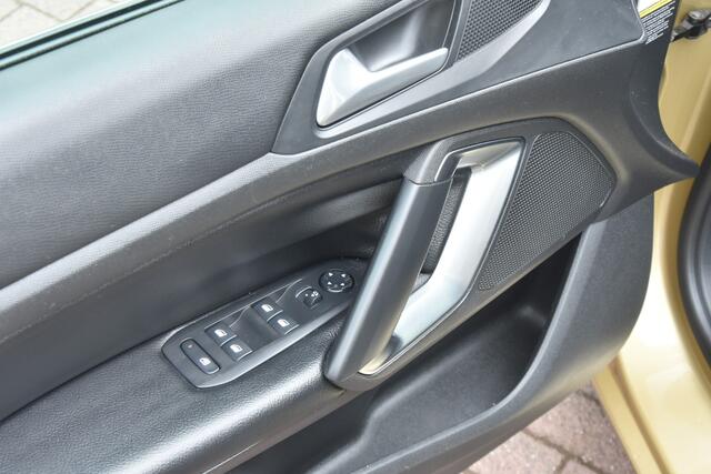 Peugeot 308 SW 1.2 131 PK Allure. Navigatie, 6 versnellingen, Leer!!