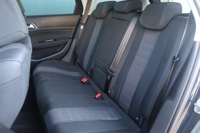 Peugeot 308 SW BWJ 2019 1.2 111PK Blue Lease Executive CLIMA / NAVI / CRUISE / PANORAMADAK / PDC / LMV