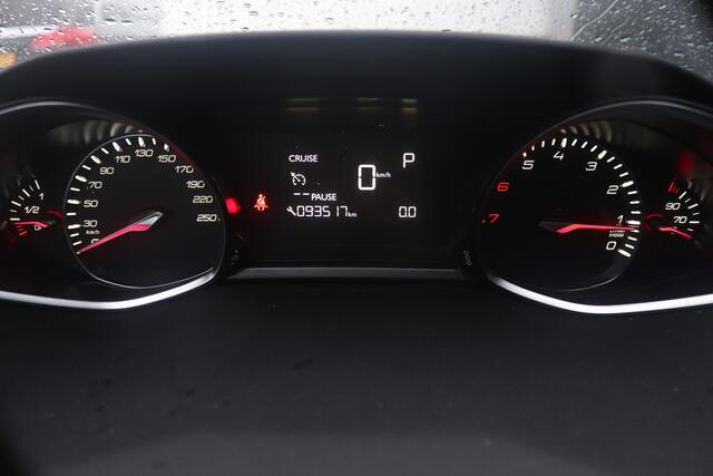 Peugeot 308 SW BWJ 2016 1.2 131 PK Blue Lease Premium PANORAMADAK / AUTOMAAT / PRIV. GLAS / CLIMA / NAVI / CRUISE / BLUETOOTH / PDC V+A / LMV 16 INCH / MULTIFUNCT. STUUR