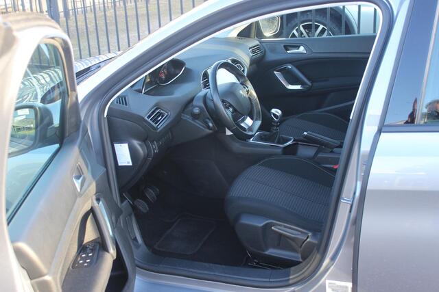 Peugeot 308 1.5 BlueHDi 130 PK Blue Lease Executive