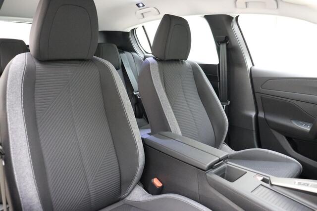 Peugeot 308 1.2T Automaat Active Pack Business | NIEUW | Navigatie | Adaptieve Cruise Control | Parkeersensoren | Climate Control | Digitale Cockpit