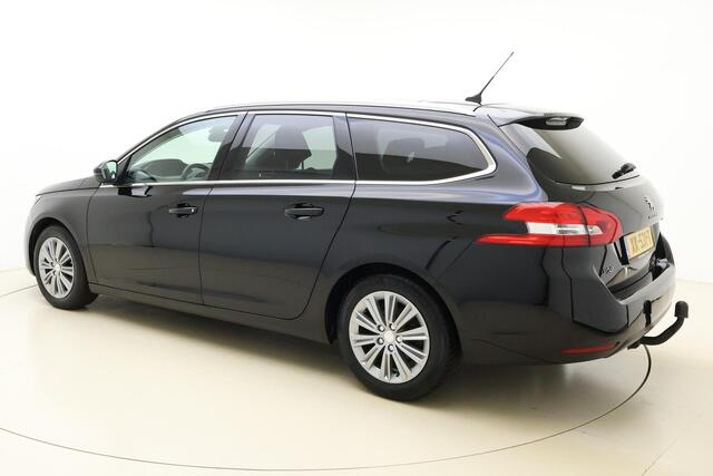Peugeot 308 SW 1.2 PureTech Allure 130pk | Panoramadak | Navigatie | Climate Control | Trekhaak