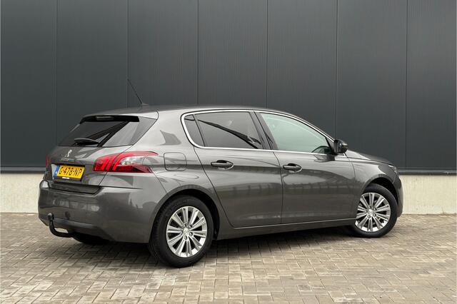 Peugeot 308 1.2 PureTech Blue Lease Premium 130pk - Navi - Camera - Panorama - Trekhaak - Rijklaar