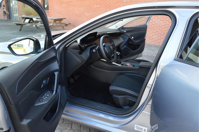 Peugeot 308 1.2 PureTech Active Pack Business O.a: PDC, Carplay, Clima, Navi, Cruise, Rijklaar, Etc. All-in prijs!