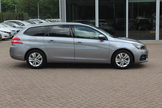 Peugeot 308 SW 1.2 PureTech Blue Lease Exe. / Panoramadak / Navigatie / Parkeerhulp V+A / 16'' / DAB / Cruise Control