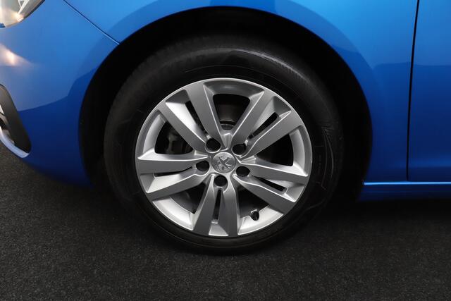 Peugeot 308 1.2 111 PK Active 3D-Cockpit Carplay Navi Cruise Park. Sens LED