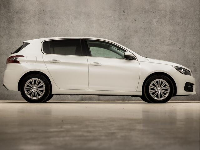 Peugeot 308 1.2 PureTech Sport (PANORAMADAK, APPLE CARPLAY, GROOT NAVI, LEDEREN SPORTSTOELEN, STOELVERWARMING, 360 CAMERA, GETINT GLAS, CRUISE, NIEUWSTAAT)