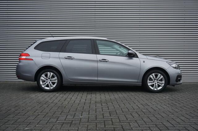 Peugeot 308 110PK Blue Lease Executive TREKHAAK | CARPLAY | PANO | NAVI!
