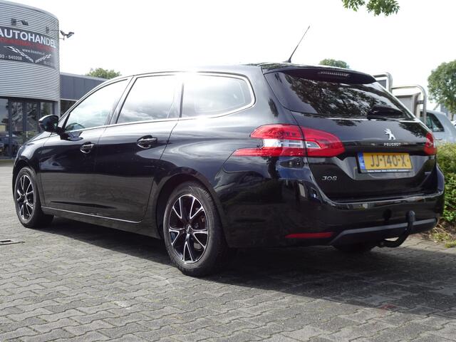 Peugeot 308 SW 1.2 PureTech Blue Lease