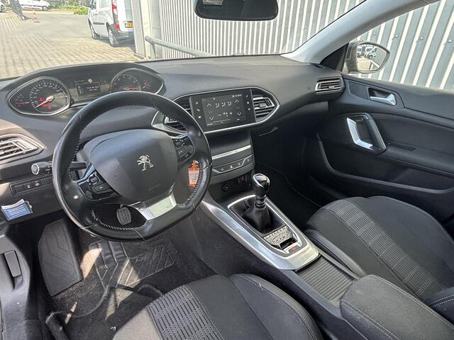 Peugeot 308 SW 1.2 PureTech Blue*ECC*CRUISE*NAVI*PANO