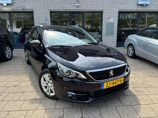 Peugeot 308 1.2 PureT.Blue L. Ex Pano Leer Distri VV