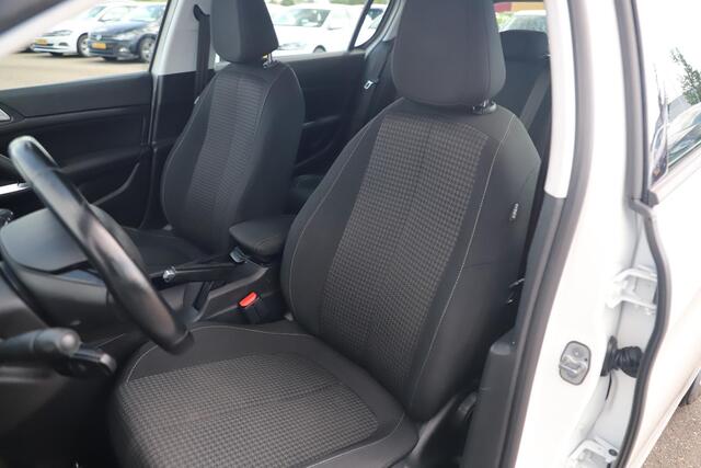 Peugeot 308 1.5 BlueHDi Blue Lease Trekhaak Navigatie Carplay Android Cruise Bluetooth