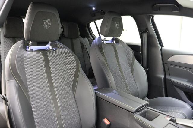 Peugeot 308 1.6 Plug-in Hybrid 180 GT Automaat | Navigatie pakket | 3 d cockpit | Adaptieve cruise-control | Camera achter | Electrisch inklapbare spiegels |