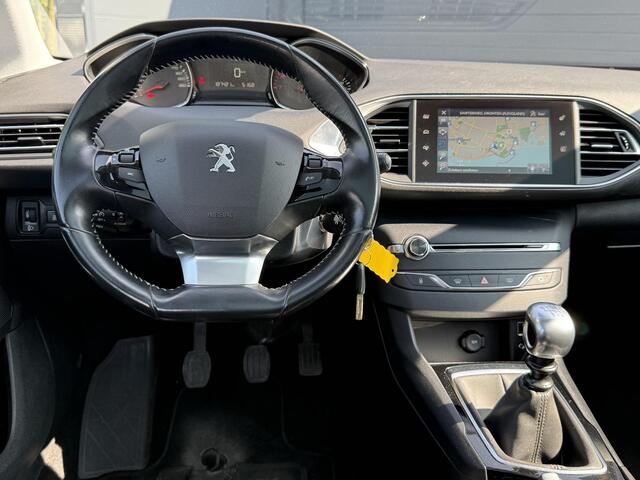 Peugeot 308 SW 1.2 PureTech Style 1e Eigenaar,Pano,Navi,131pk,Trekhaak,6 Bak,Clima,Cruise,Pdc,Lm Velgen,Dealer Onderhouden,Apk tot 11-2025