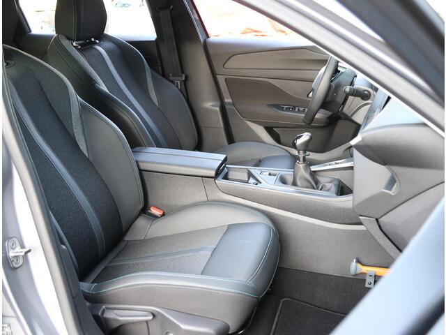 Peugeot 308 SW 110PK Active Pack | AppleCarPlay/AndroidAuto | LEER/Stof bekleding | Stoelverwarming | Navigatie | Climate | FULL LED | Parkeersensoren | Isofix |
