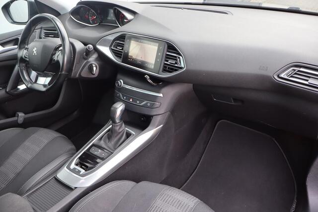 Peugeot 308 SW 1.2 PureTech Blue Lease Premium Panoramadak, Navigatie, Apple Carplay, Cruise control, Automaat, Cruise control, Climate control