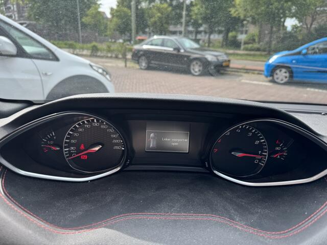 Peugeot 308 1.6 e-THP GT 205PK Panoramadak Beurt