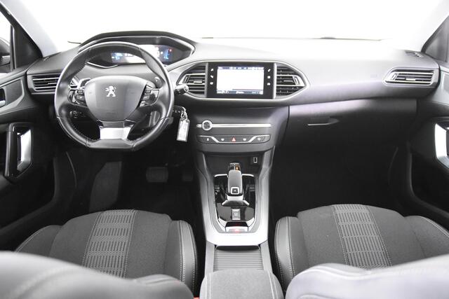 Peugeot 308 SW 1.2 PureTech Allure *1ste Eigenaar*Navigatie*Carplay*Trekhaak*